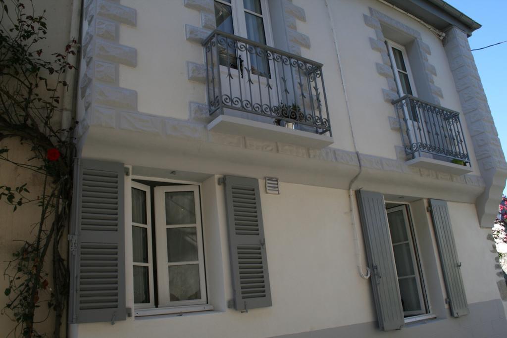 Apartamento Studio Le Nid Du Saleys Salies-de-Béarn Habitación foto